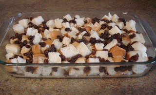 bread-pudding-raisins